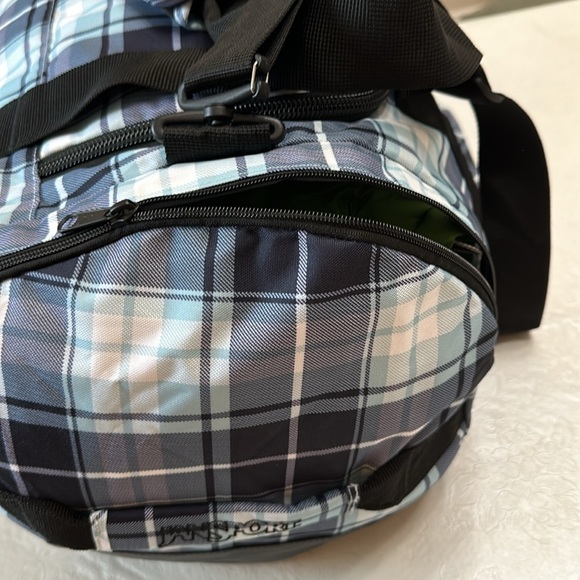 JanSport 72 LITER DUFFEL - Blue Haze Plaid - Picture 5 of 16